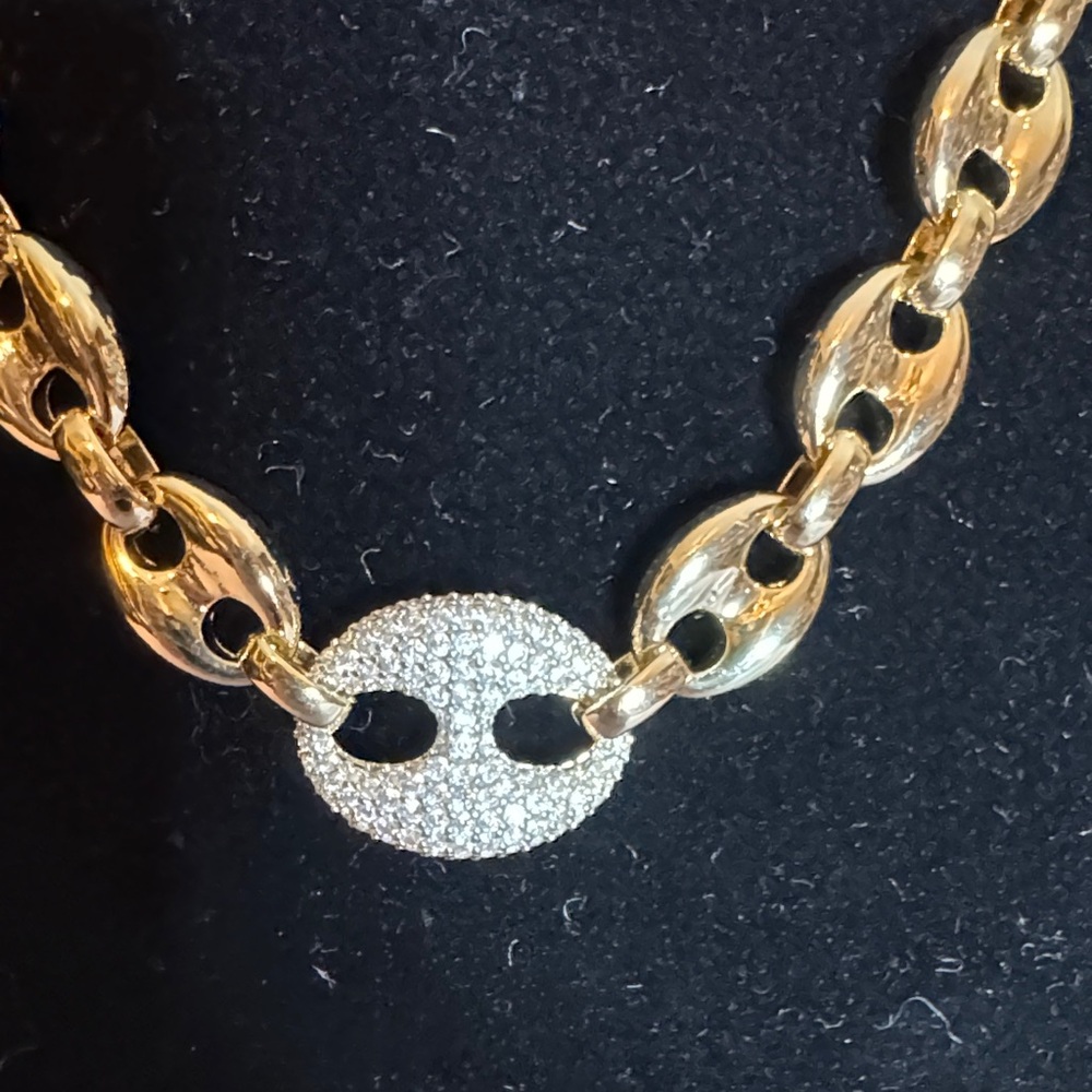 Gold Chain Link Necklace with Pave Oval Accent BNIB - Picture 2 of 3